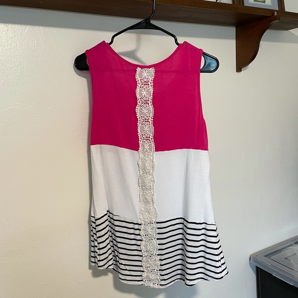 Pretty Color Block Shirt - Picture 2 of 5
